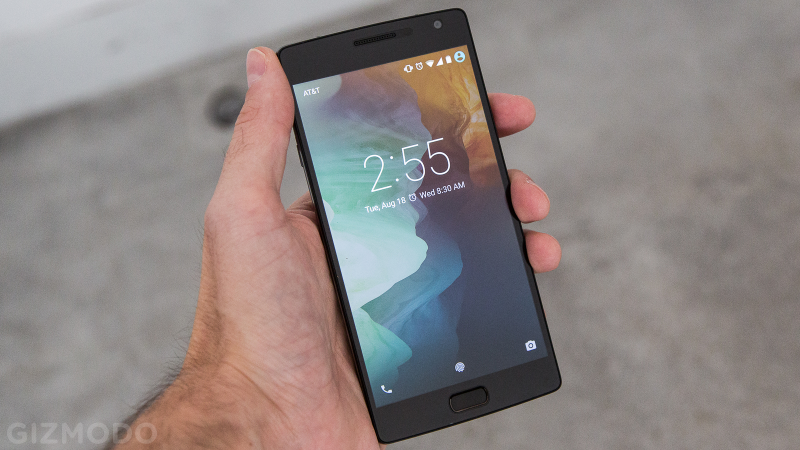 Illustration for article titled OnePlus 2 Review: It's Powerful, It's Cheap, and Dangit, It's Exciting